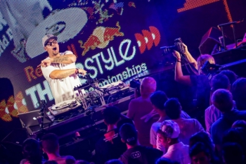 "LMT Summer Sound" festivāla "Red Bull Thre3style" skatuve papildina mākslinieku sarakstu
